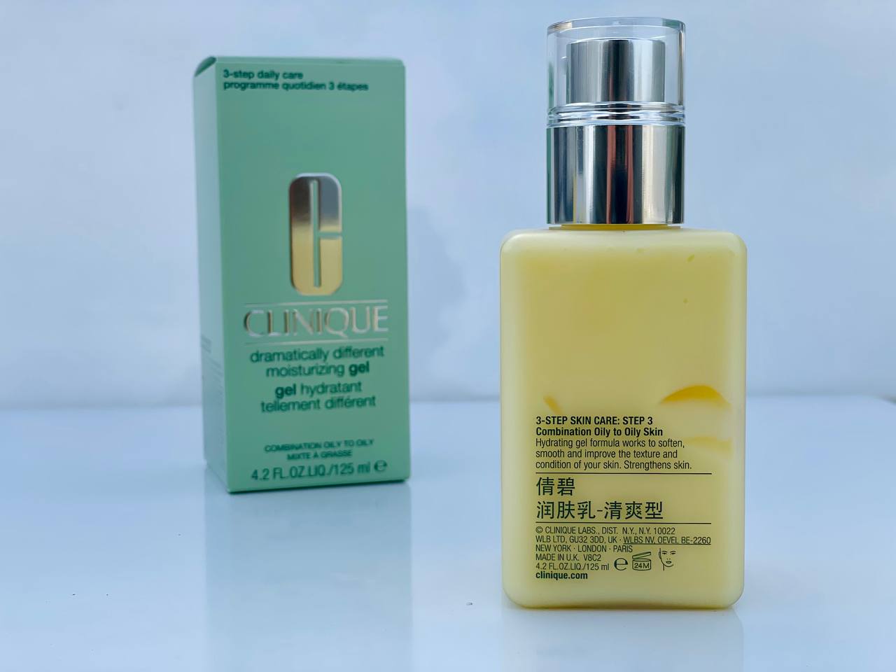 ژل آبرسان دراماتیکالی دیفرنت کلینیک CLINIQUE Dramatically Different Moisturizing Gel – کنترل چربی و آبرسانی سبک پوست