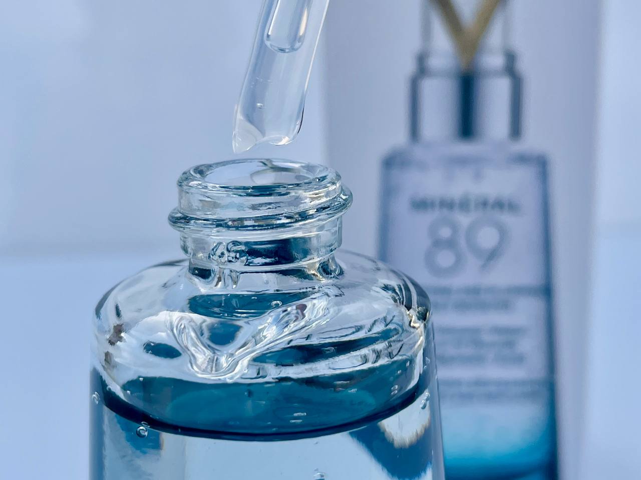 بوستر روزانه ویشی VICHY Mineral 89 Daily Booster – تقویت‌کننده، آبرسان و شاداب‌کننده پوست