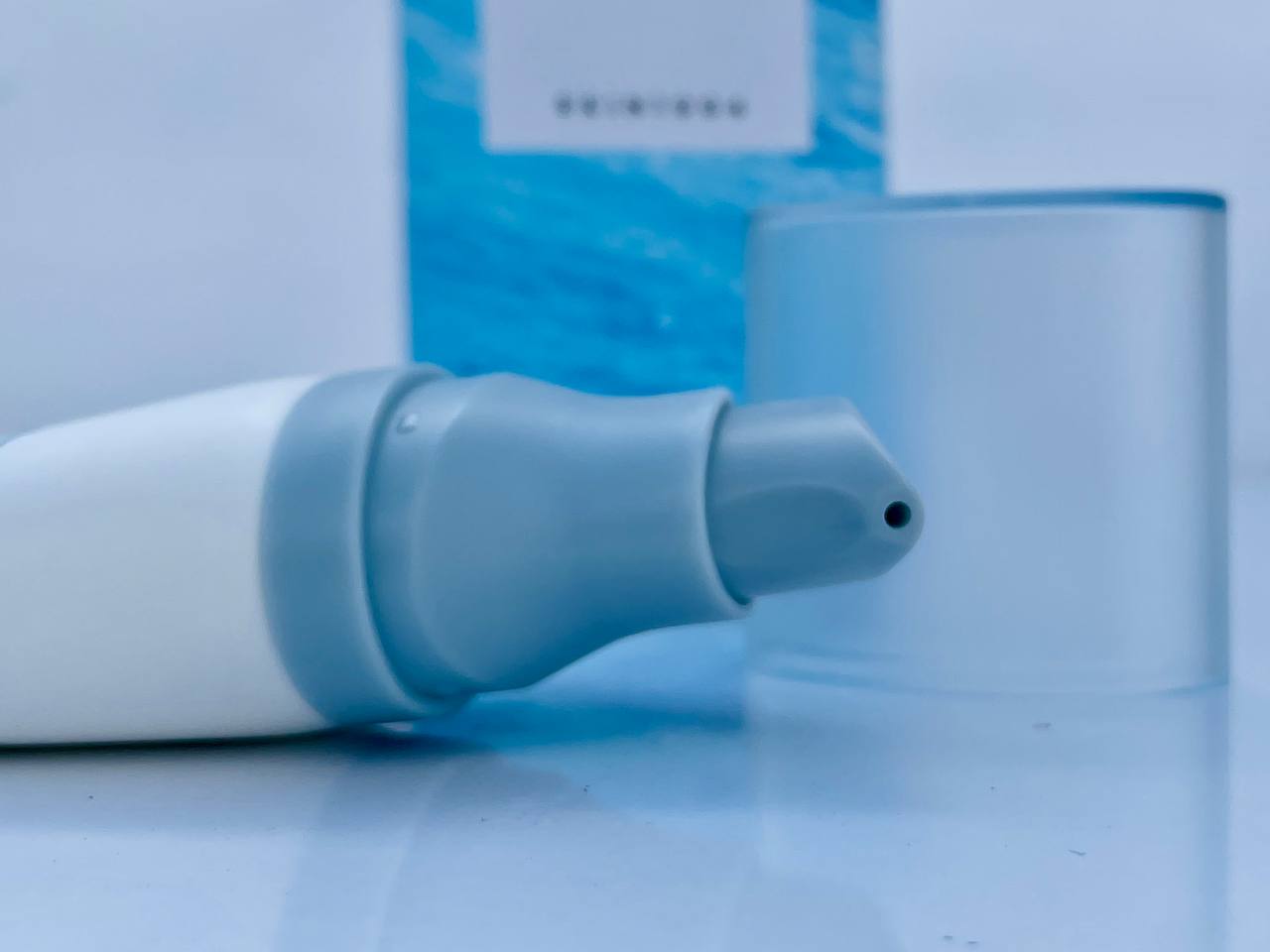 ضدآفتاب سرم آب‌رسان سنتلا ماداگاسکار SKIN1004 Hyalu-Cica Water-Fit Sun Serum SPF50+ PA++++ – سبک، آبرسان و محافظت‌کننده پوست